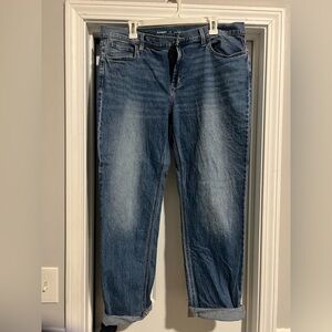 Old Navy WOW Boyfriend Jeans